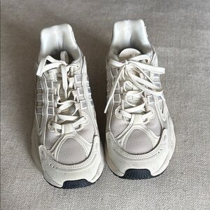 Adidas Ozmillen Athletic Sneakers - Sz 7 1/2